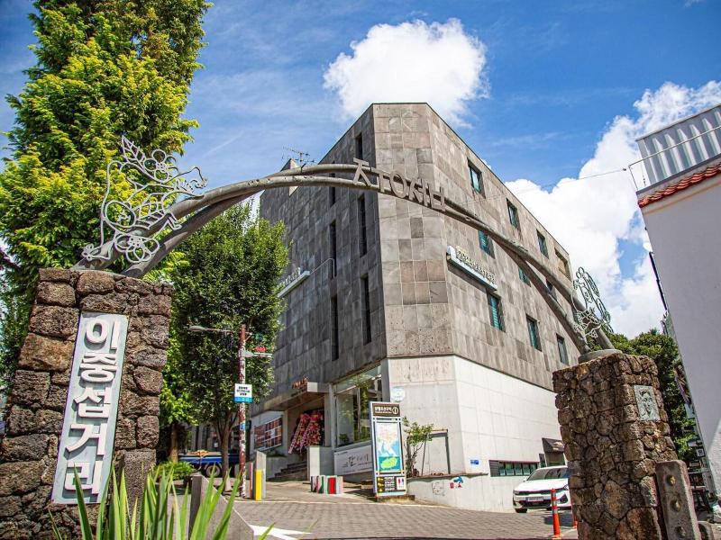 Hotel Yeon image