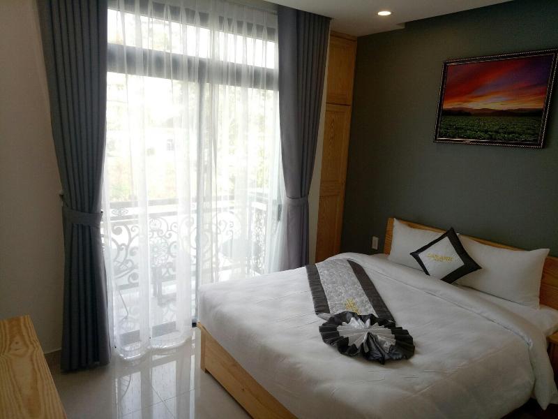 Lan Anh Hotel image