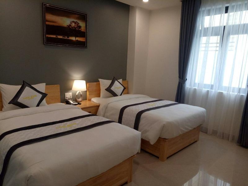 Lan Anh Hotel image