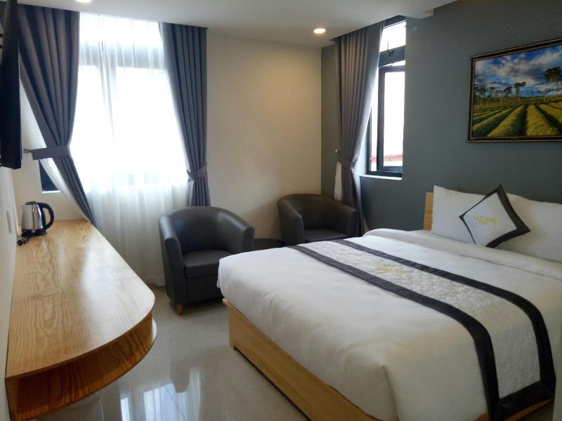 Lan Anh Hotel image