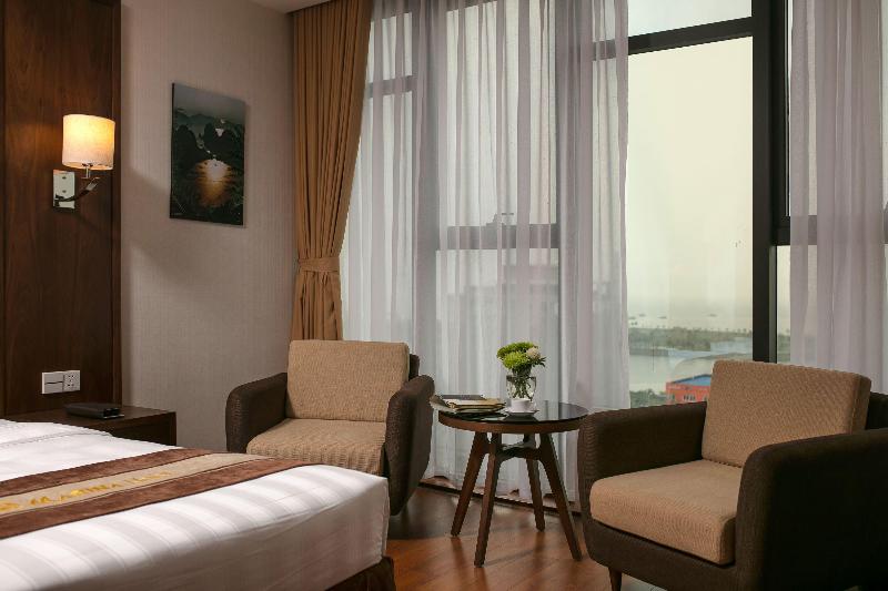 Ha Long Marina Hotel image