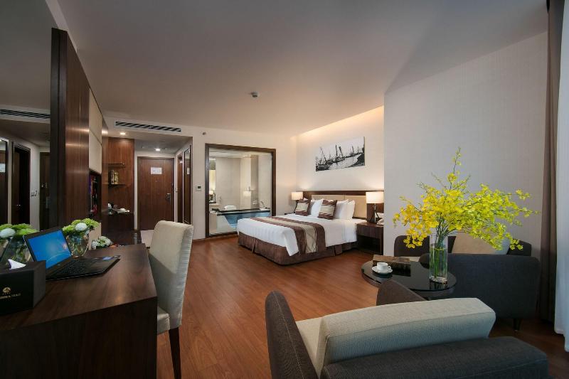 Ha Long Marina Hotel image