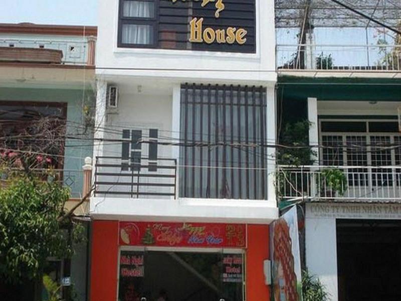 Lucky House Hotel image