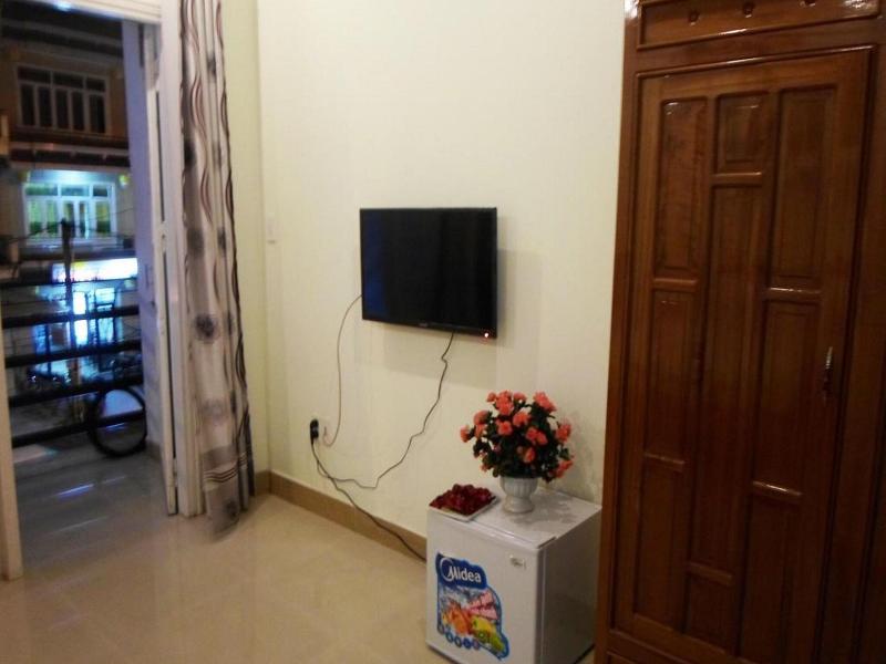 Lucky House Hotel image