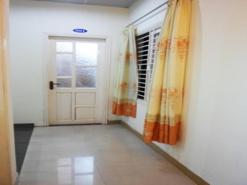 Lucky House Hotel image