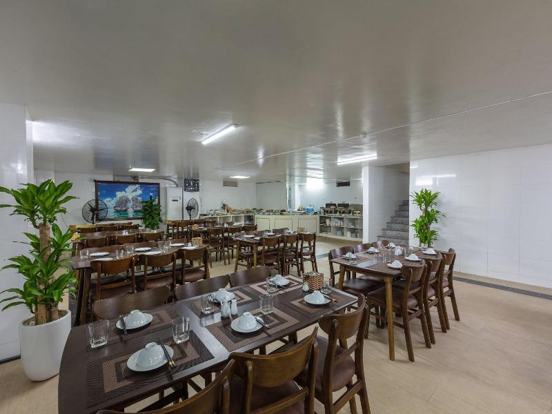 Phoenix Hotel Ha Long image