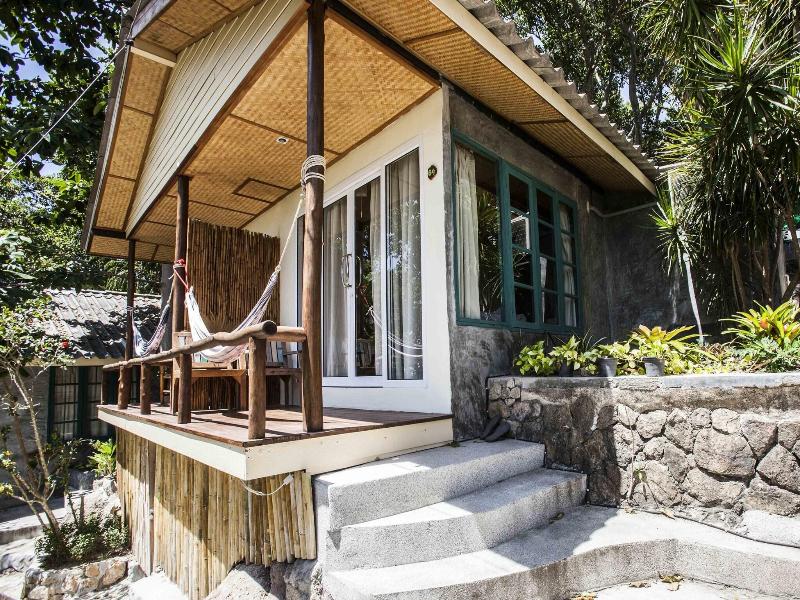 Bubble Bungalow image
