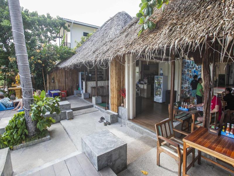 Bubble Bungalow image