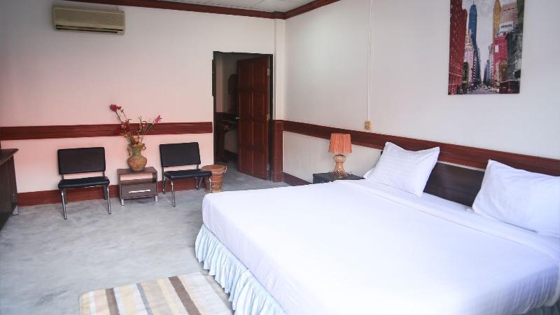 Kata Leaf Resort image