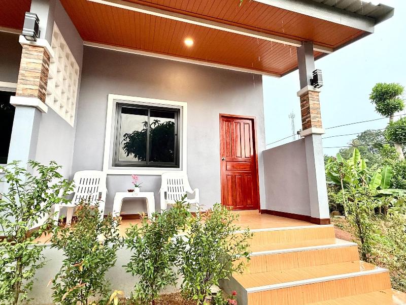 Asama Bungalow image