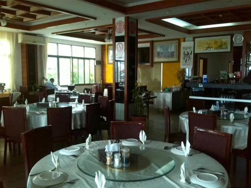 Emerald Hotel image