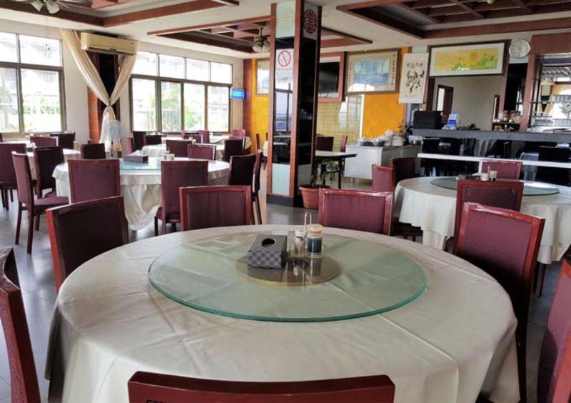 Emerald Hotel image