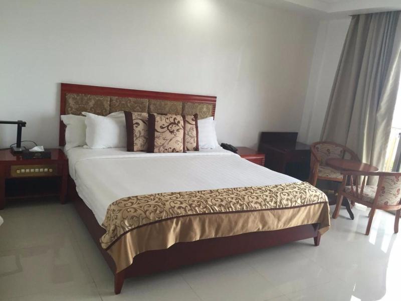 Emerald Hotel image