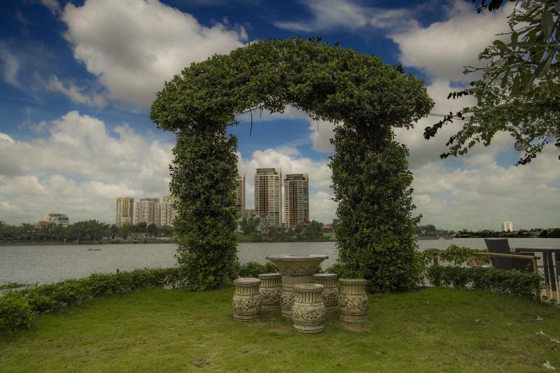 Saigon Riverside Retreat — photo 2