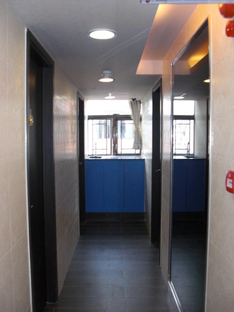 Empire Commercial Hotel image