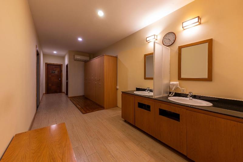 Azumaya Hotel Phnom Penh image