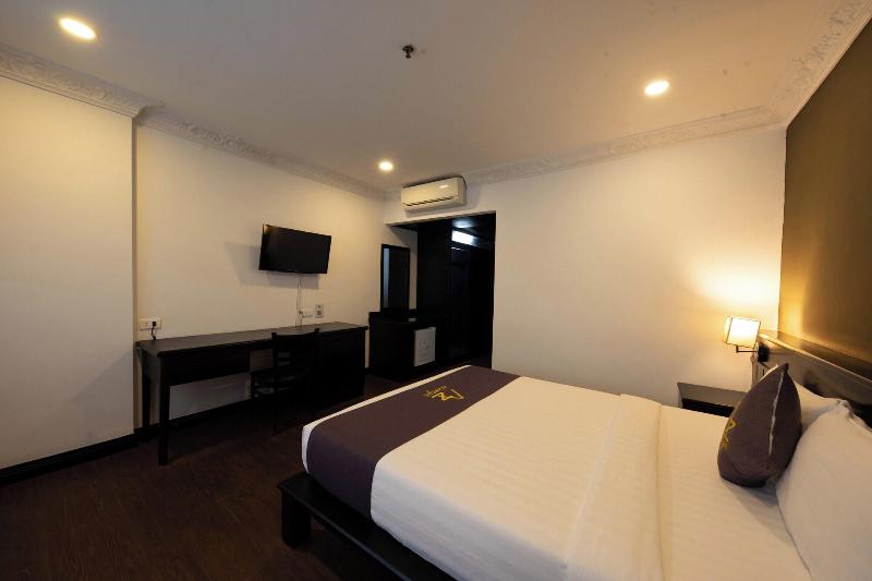 Azumaya Hotel Phnom Penh image
