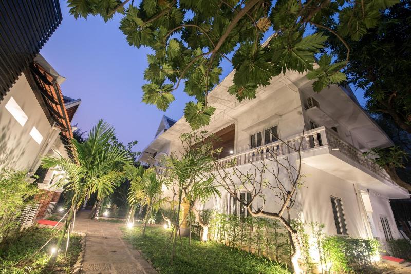 Lavender Angkor Boutique image