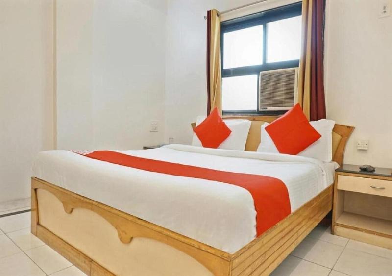 Hotel Eagle Executive image