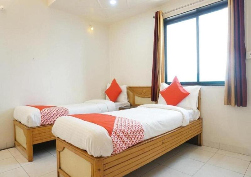 Hotel Eagle Executive image