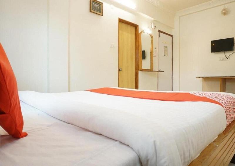 Hotel Eagle Executive image
