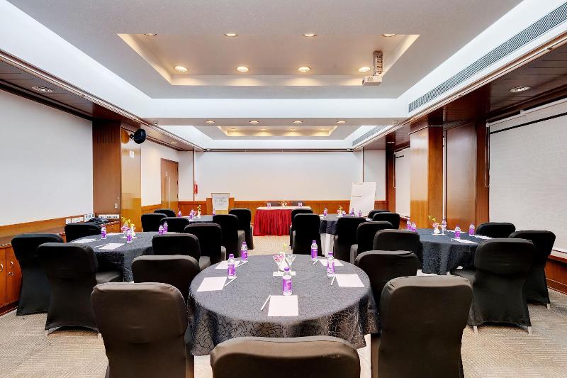 The E Square Hotel image