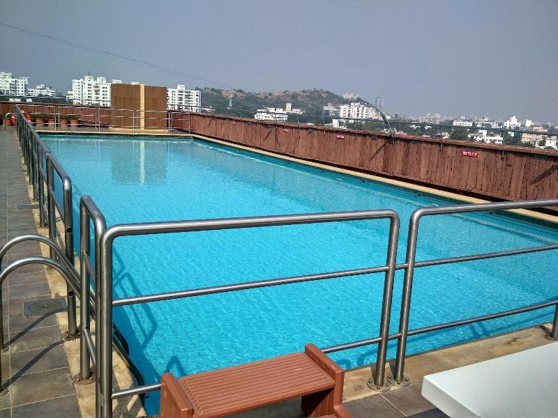 The E Square Hotel image