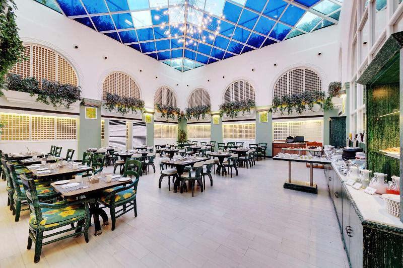 The E Square Hotel image