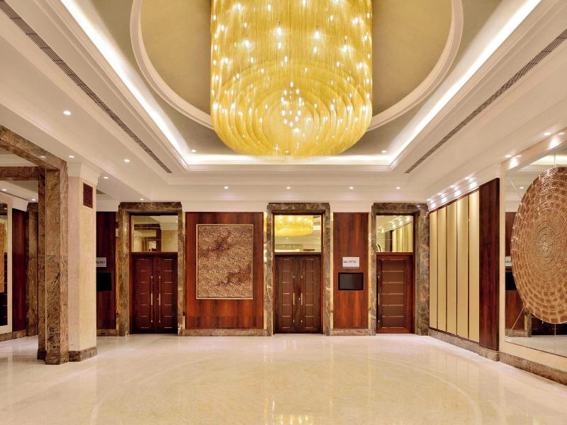 Sheraton Grand Pune Bund Garden Hotel image