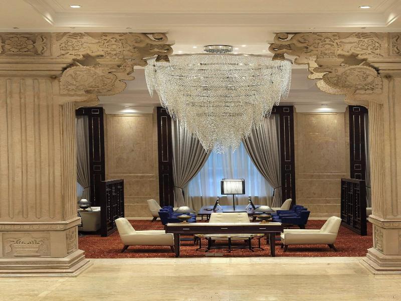 Sheraton Grand Pune Bund Garden Hotel image