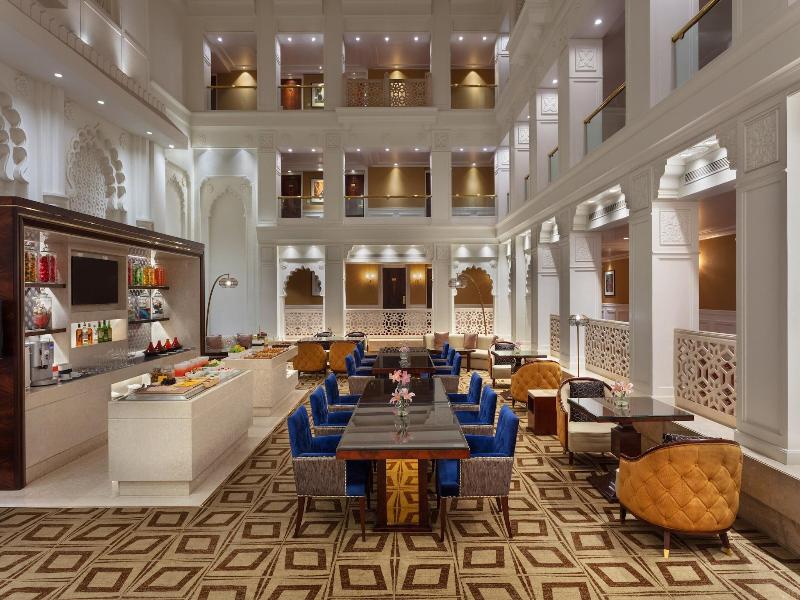 Sheraton Grand Pune Bund Garden Hotel image