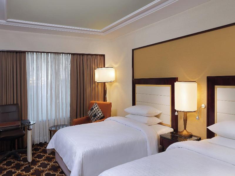 Sheraton Grand Pune Bund Garden Hotel image