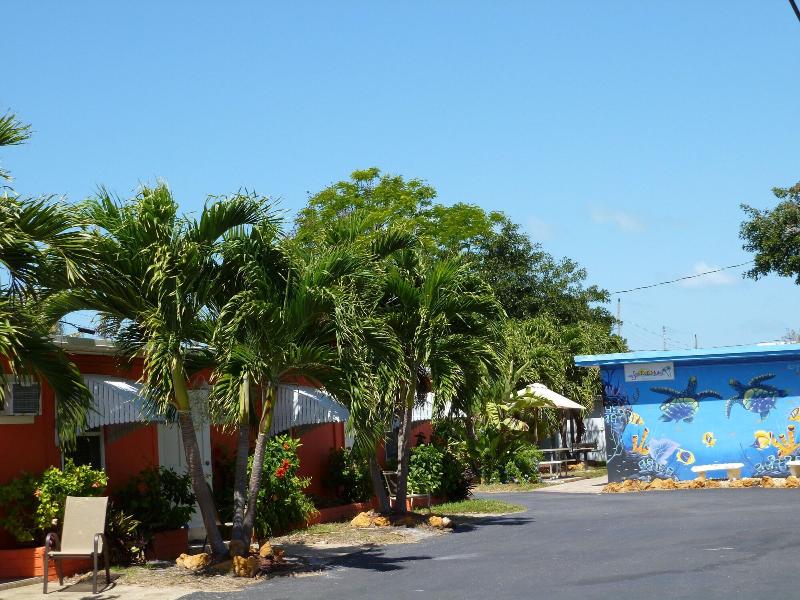 Sea Dell Motel — exterior view