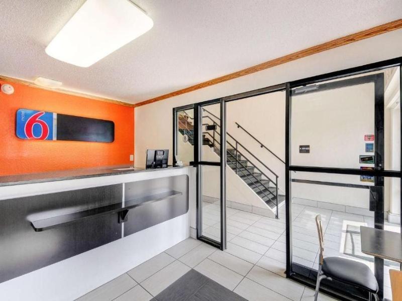 Motel 6 Wichita Ks — photo 53