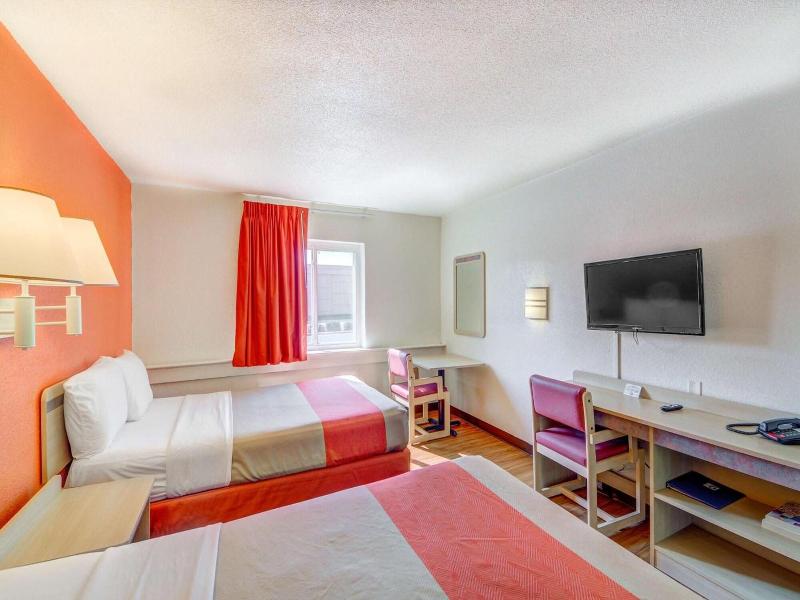 Motel 6 Wichita Ks — photo 40