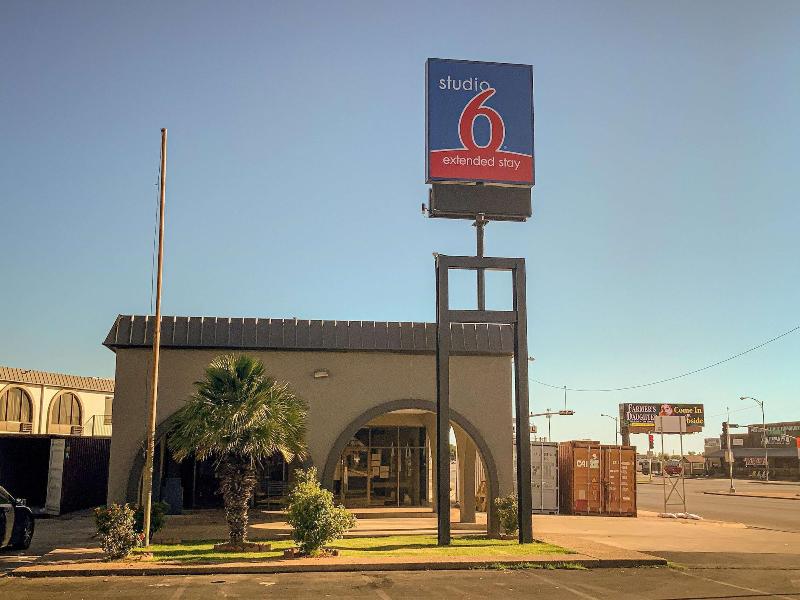 Studio 6 San Angelo Tx image