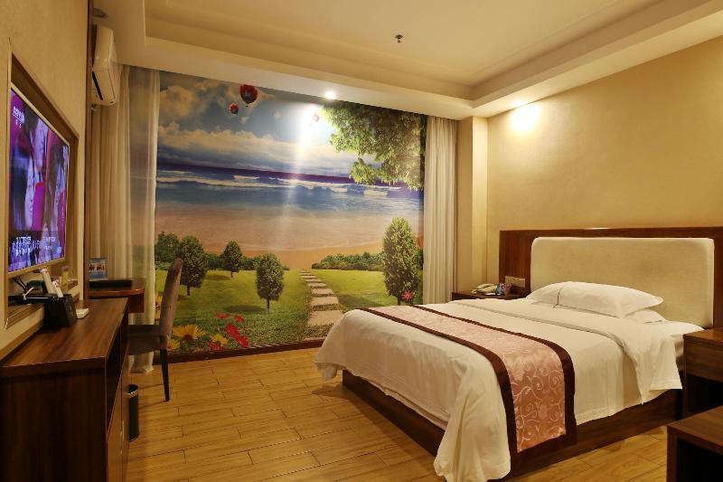Guangzhou Helong Hotel image