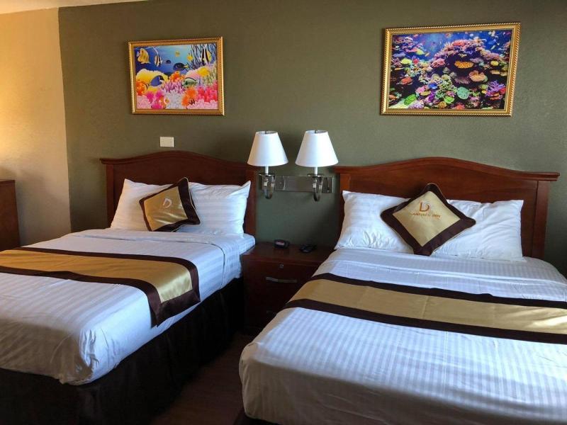 Sandals Inn image