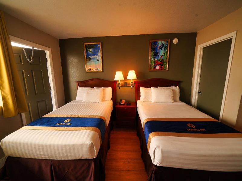 Sandals Inn image