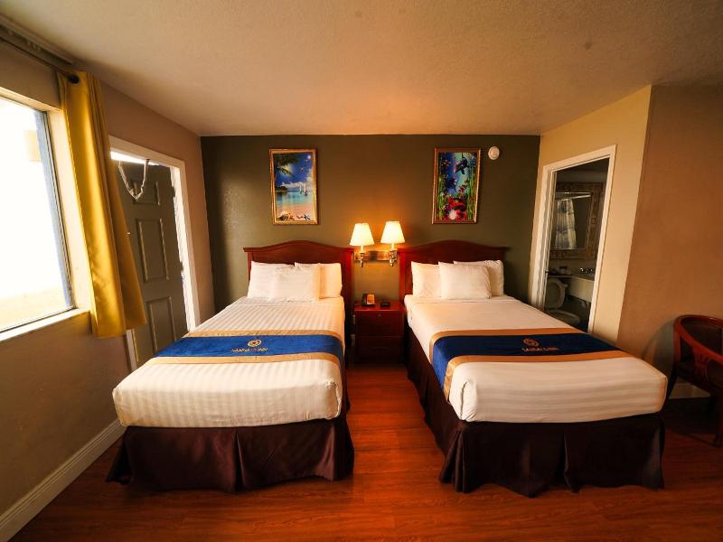 Sandals Inn image