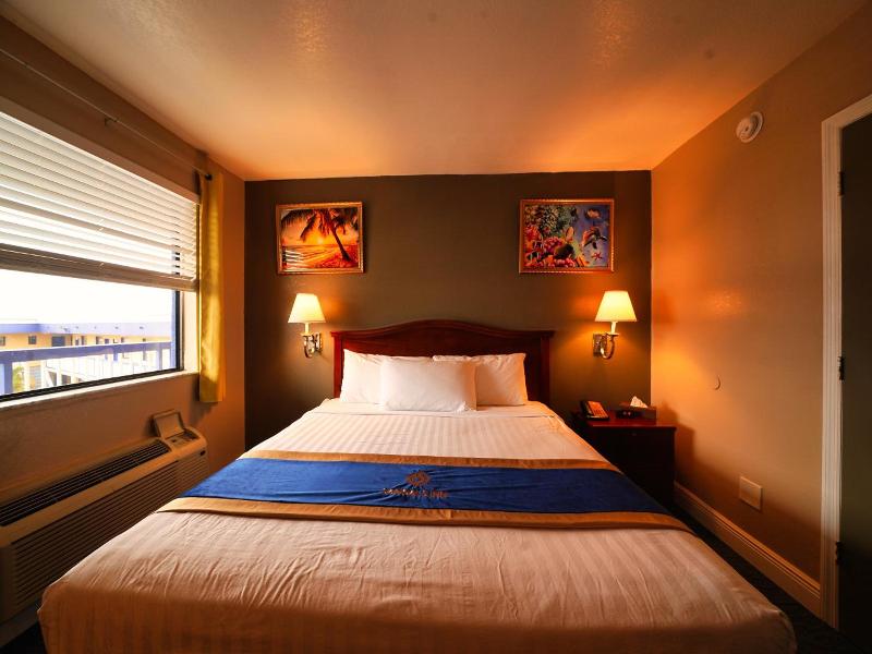 Sandals Inn image