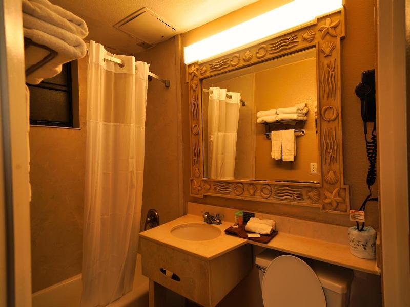Sandals Inn image