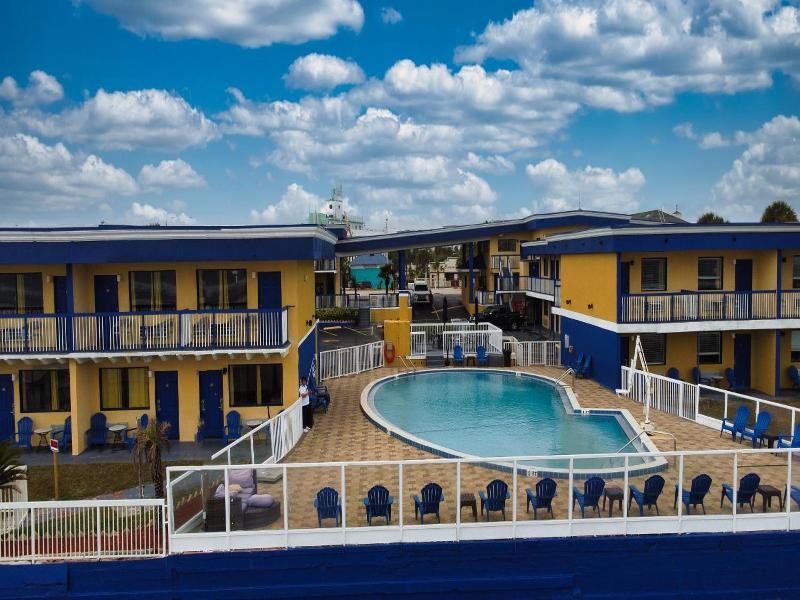 Sandals Inn image