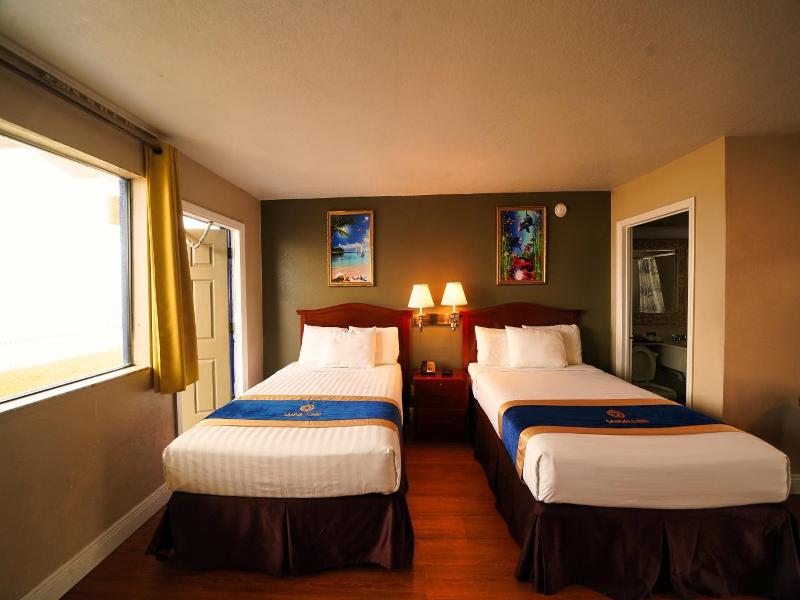 Sandals Inn image