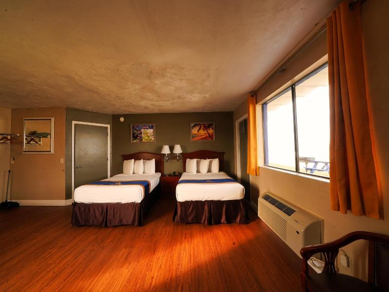 Sandals Inn image