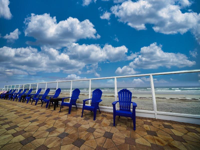 Sandals Inn image