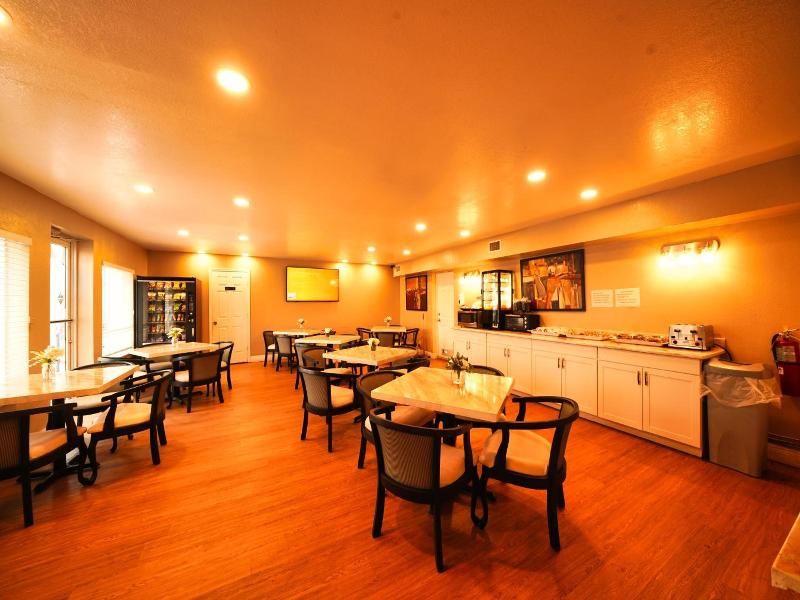 Sandals Inn image