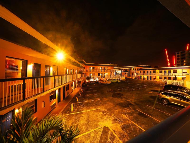 Sandals Inn image