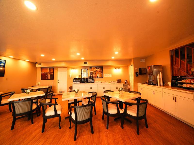 Sandals Inn image