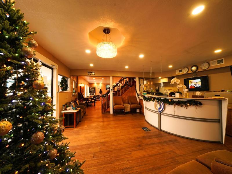 Sandals Inn image